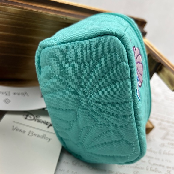 NWT Vera Bradley Little Mermaid Small
Treasure Chest Case Sold Out - Picture 9 of 11